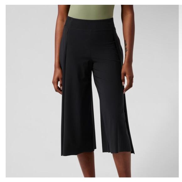 Athleta Petite 8P Cosmic Wrap Crop Pants Pocket Breathable Stretch Pull-On Black - Picture 1 of 13
